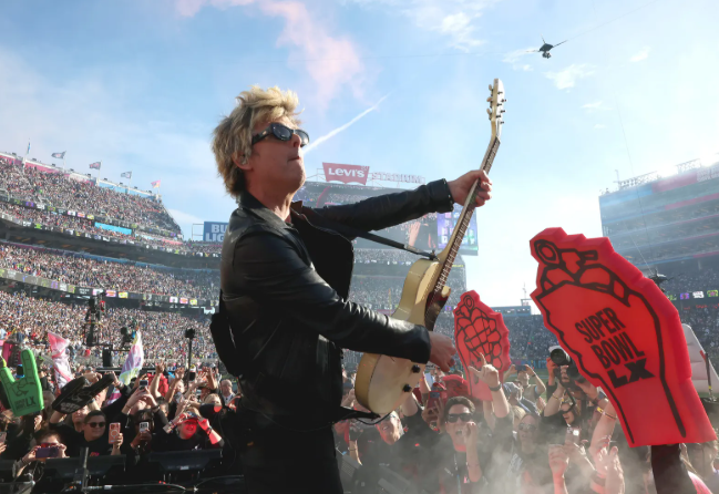 Green Day arremete contra el ICE y Donald Trump en concierto previo al Super Bowl 2026